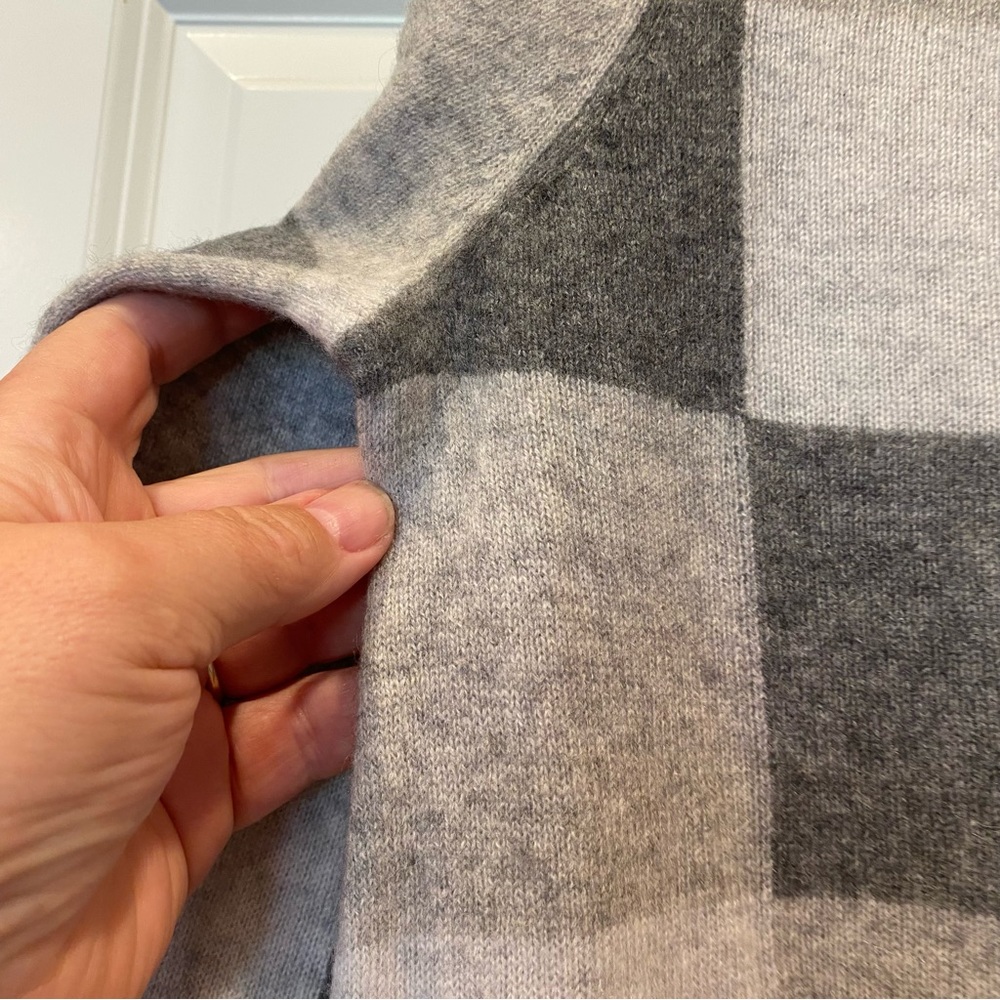 Cashmere Charter Club Sweater - Picture 11 of 11